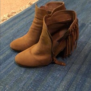 Ankle booties